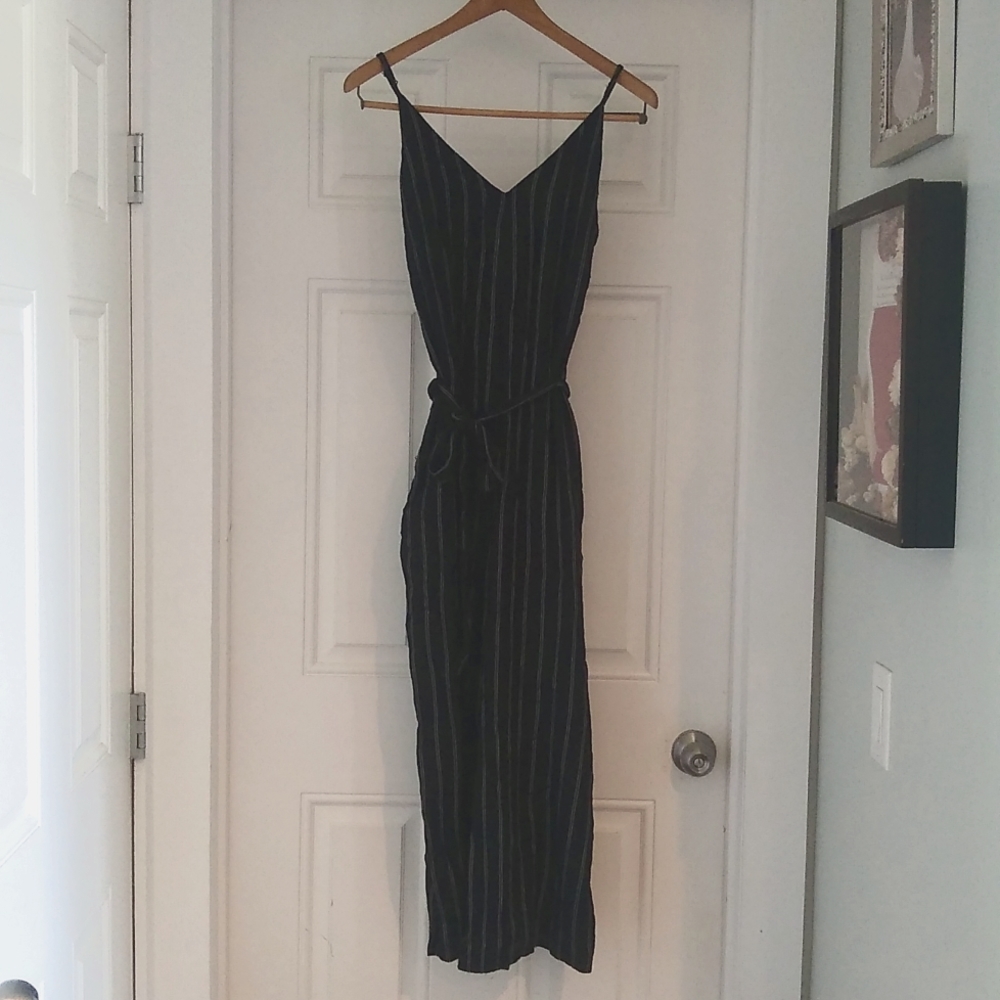 American Eagle crop pantsuit small